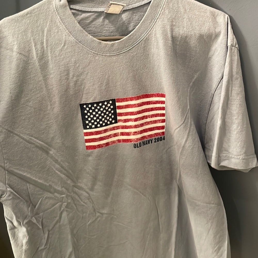 Vintage Old Navy 4th of july shirt 2004